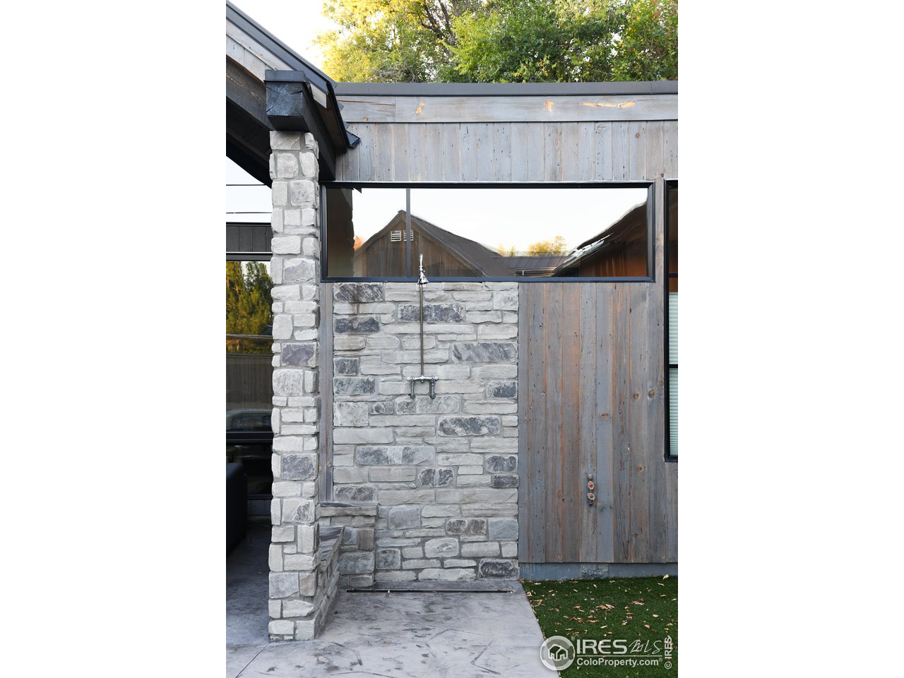3996 26th Street Boulder, CO 80304 - Photo 37 of 39 Outdoor Shower