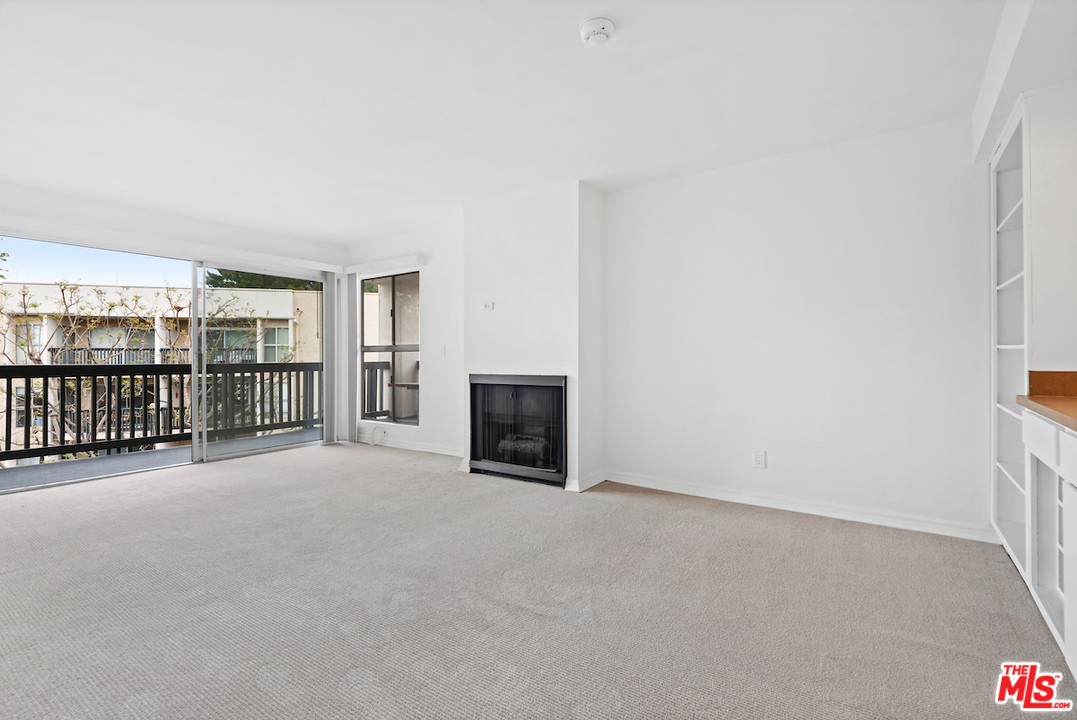 7303 Raintree Circle, Unit 303 Culver City, CA 90230 - Photo 2 of 15