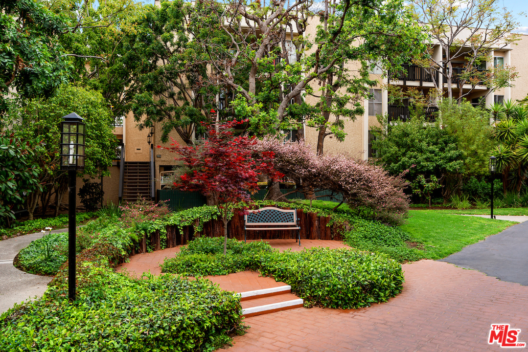 7303 Raintree Circle, Unit 303 Culver City, CA 90230 - Photo 12 of 15