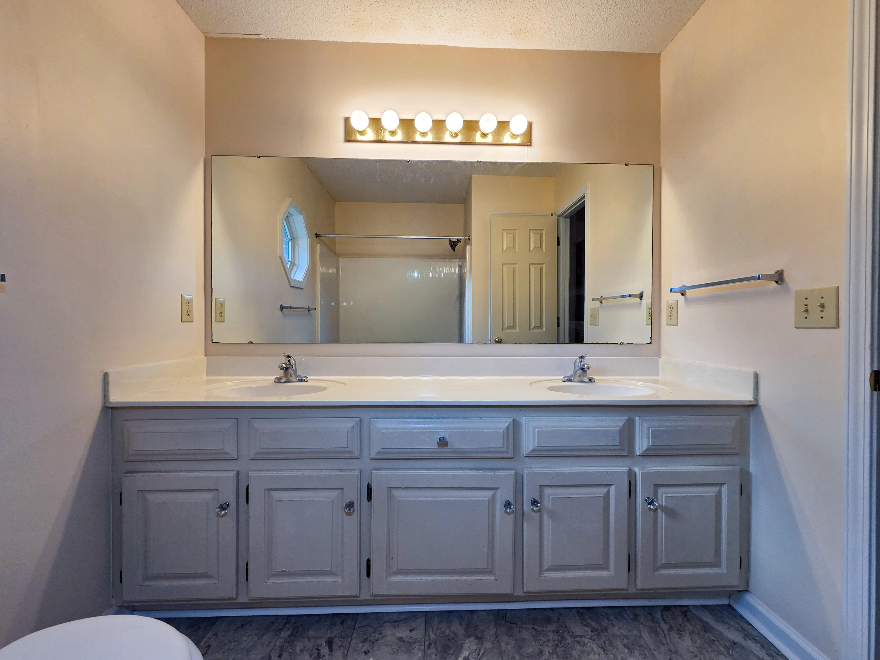 924 Saltwood Road Sumter, SC 29154 - Photo 14 of 27