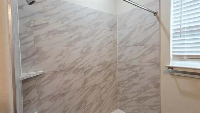 $3,000 | 4022 Ivanhoe Lane, Dallas, TX 75212