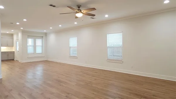 $2,895 | 4022 Ivanhoe Lane, Dallas, TX 75212