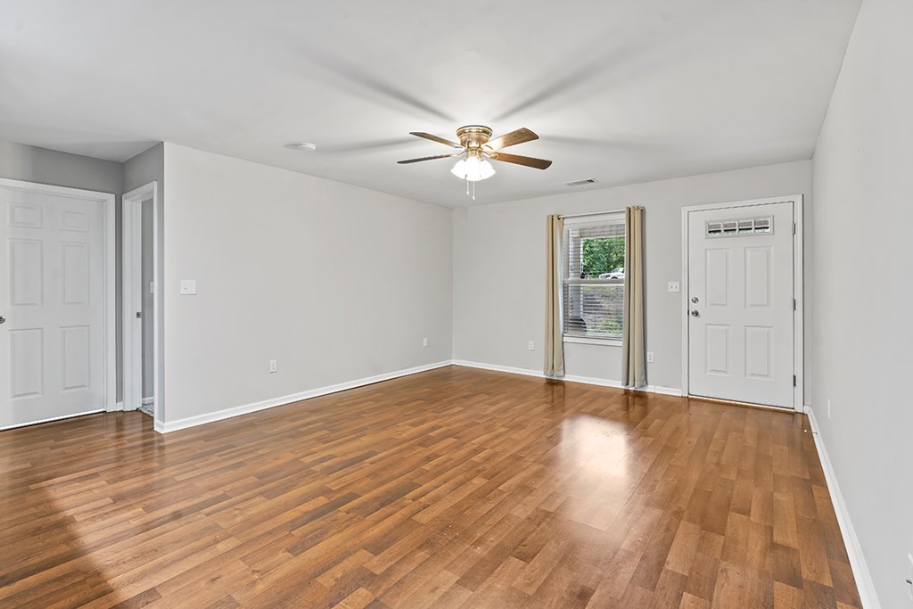 695 Travis Road Anderson, SC 29626 - Photo 8 of 20