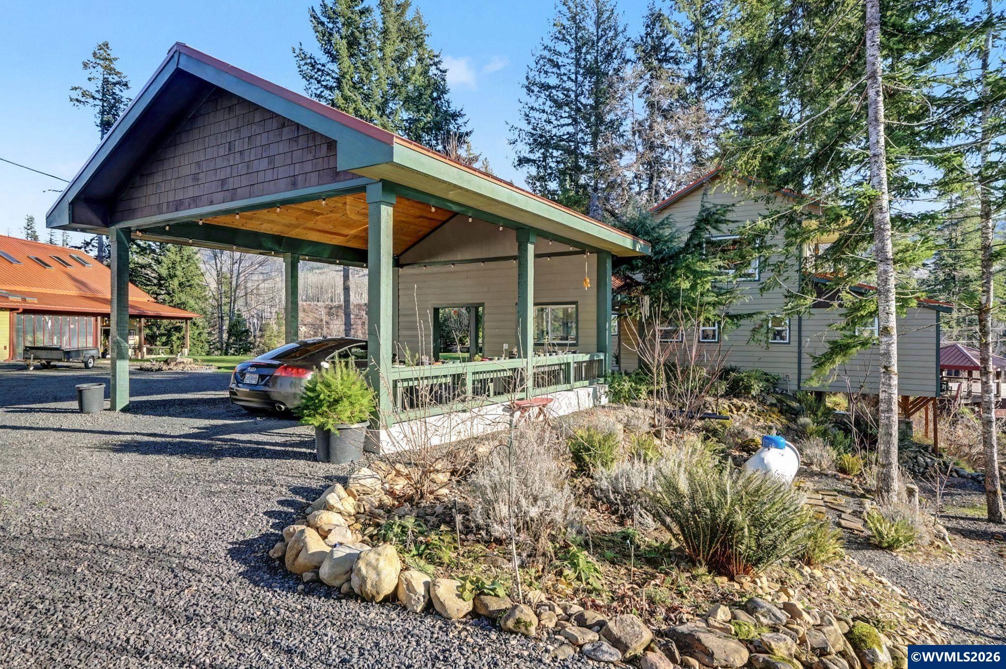 32365 North Fork Road Lyons, OR 97358 - Photo 9 of 50
