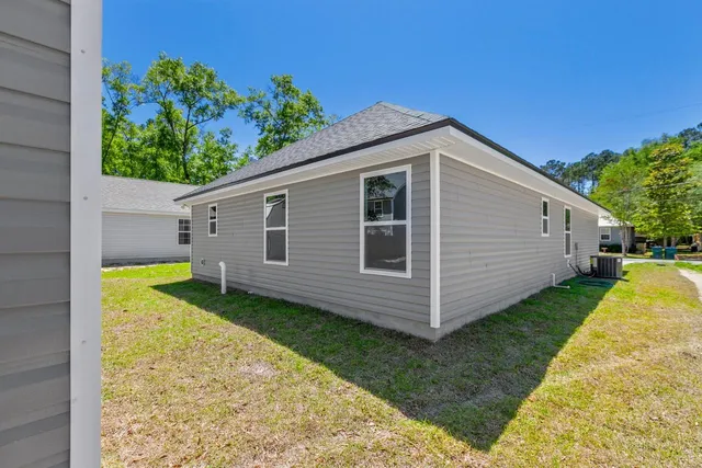 $1,750 | 49 Melody Lane, Crawfordville, FL 32327