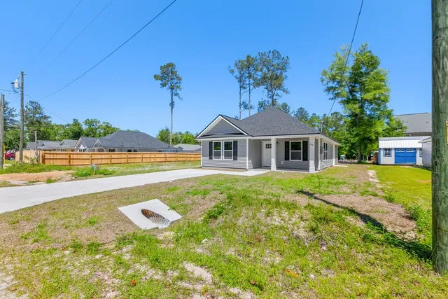 $1,750 | 49 Melody Lane, Crawfordville, FL 32327