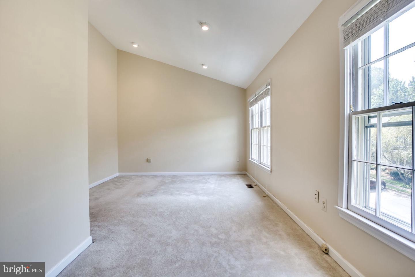 11793 Great Owl Circle Reston, VA 20194 - Photo 13 of 25