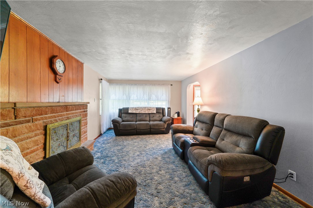 9621 Wolfe Road Windham, OH 44288 - Photo 12 of 39