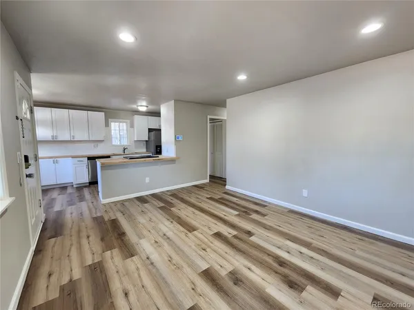 $1,995 | 2874 Carmel Circle, Colorado Springs, CO 80910
