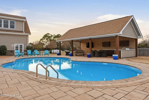 $945,000 | 103 East Point Estates Court, Knotts Island, NC 27950