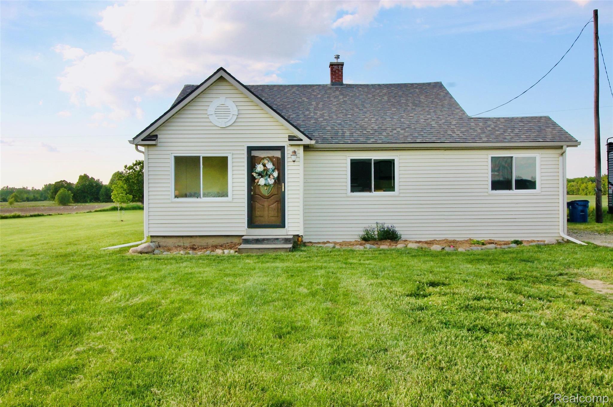 11250 West Bristol Road Lennon, MI 48449 - Photo 2 of 20 ECC40D0F-1F2D-4F1E-B92F-80A03B127A89_1_201_a.jpeg