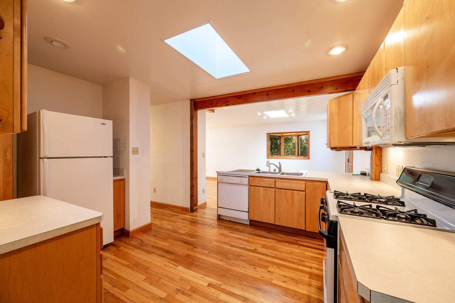 905 West Works Street Sheridan, WY 82801 - Photo 5 of 38 012_dsc_8985-hdr-edit_905