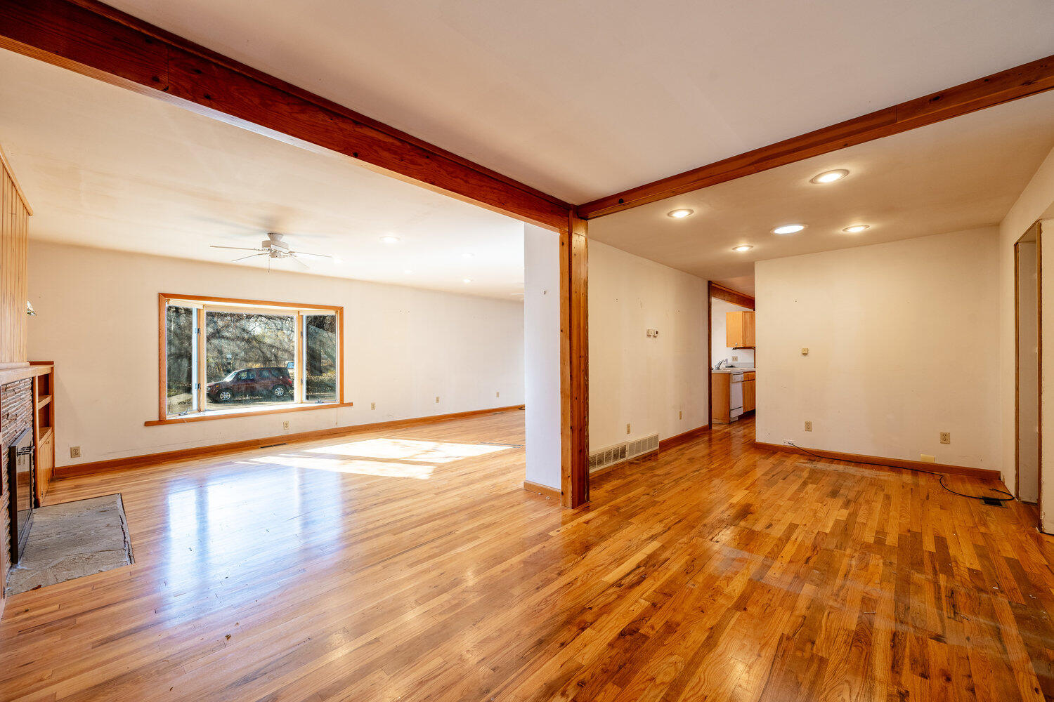 905 West Works Street Sheridan, WY 82801 - Photo 7 of 38 007_dsc_8966-hdr-edit_627