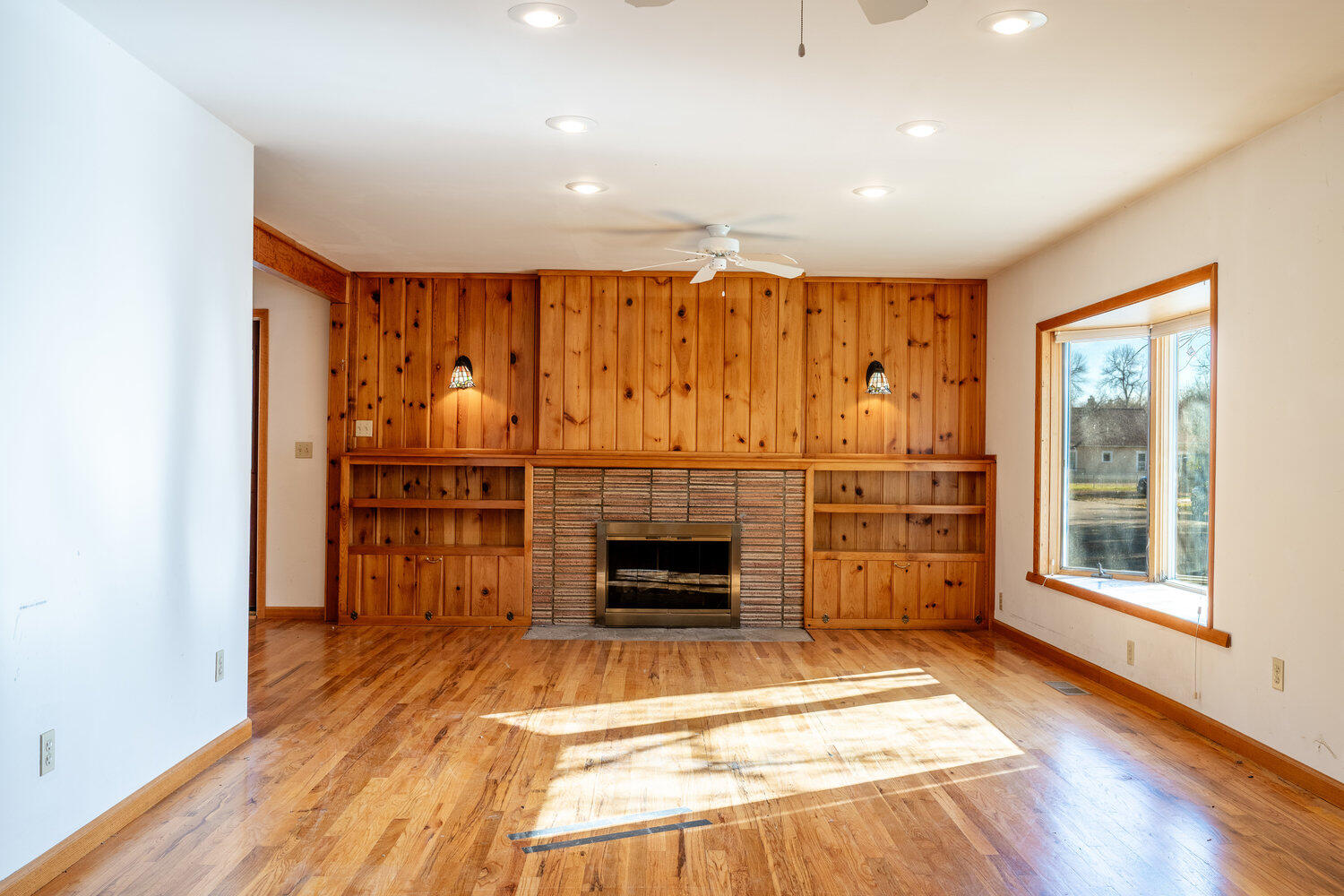 905 West Works Street Sheridan, WY 82801 - Photo 10 of 38 003_dsc_8949-hdr-edit_709