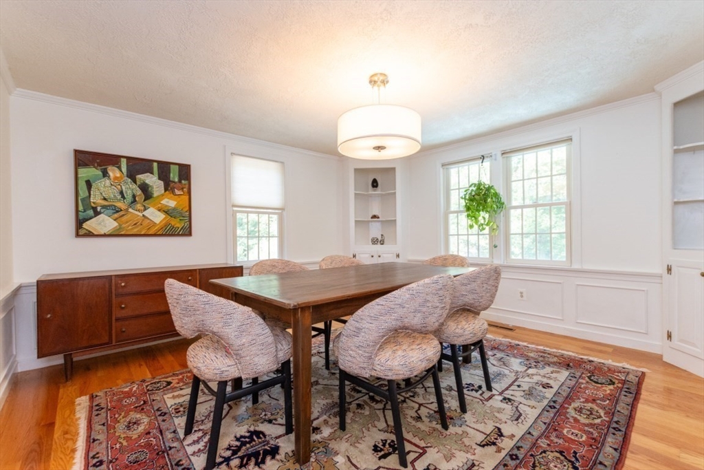 270 Old Lancaster Road Sudbury, MA 01776 - Photo 8 of 34 Gallery Image 8
