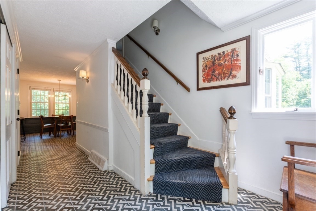 270 Old Lancaster Road Sudbury, MA 01776 - Photo 10 of 34 Gallery Image 10