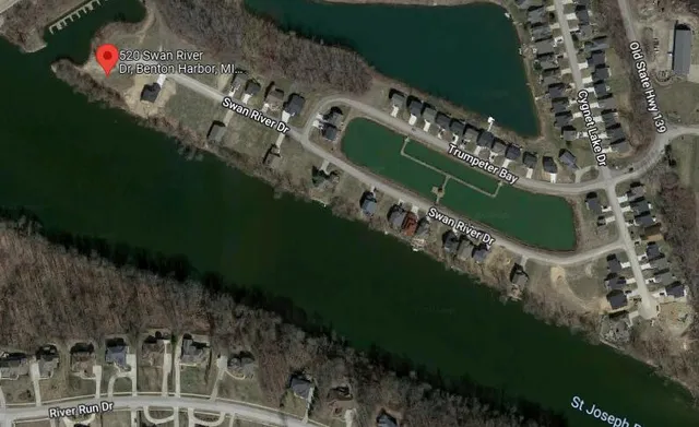 $79,000 | 520 Swan River Drive, Benton Harbor, MI 49022