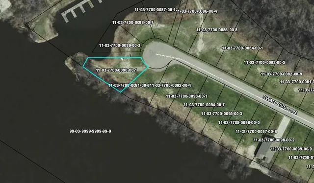 $79,000 | 520 Swan River Drive, Benton Harbor, MI 49022