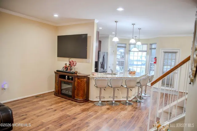 $599,999 | 7 Leshyk Drive, Parlin, NJ 08859