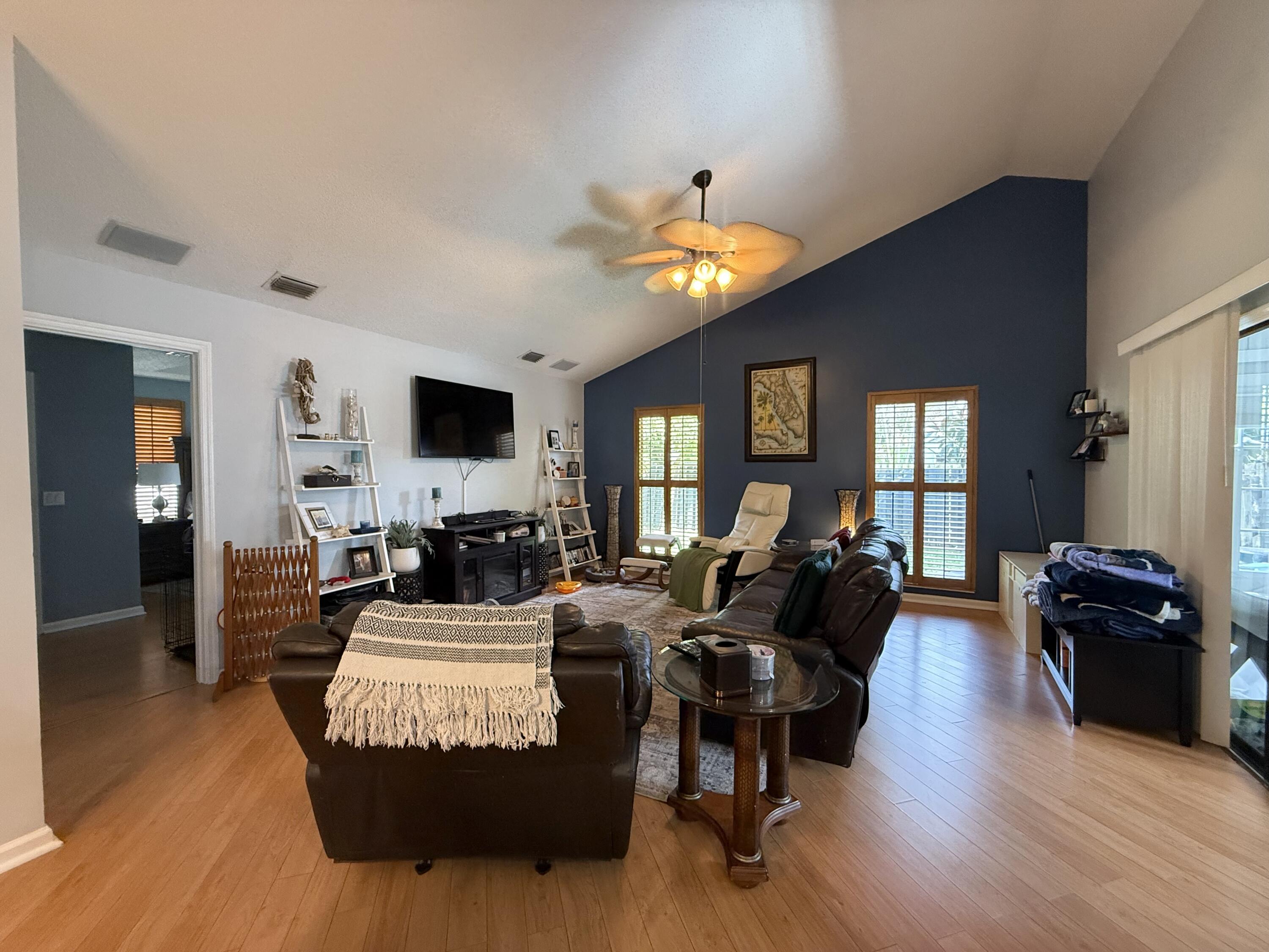 6050 Linton Street Jupiter, FL 33458 - Photo 13 of 42 IMG_9288