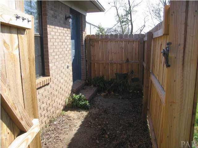 2900 Junction Road Cantonment, FL 32533 - Photo 4 of 11 Gallery Image 4