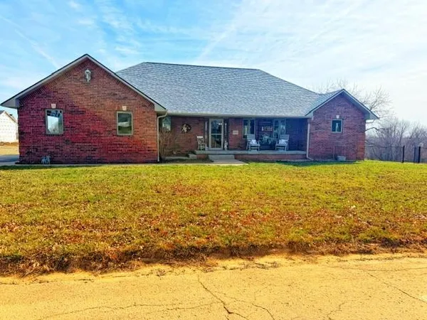 $519,000 | 1516 Nebraska Street, Mound City, MO 64470