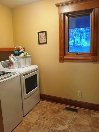 $519,000 | 1516 Nebraska Street, Mound City, MO 64470