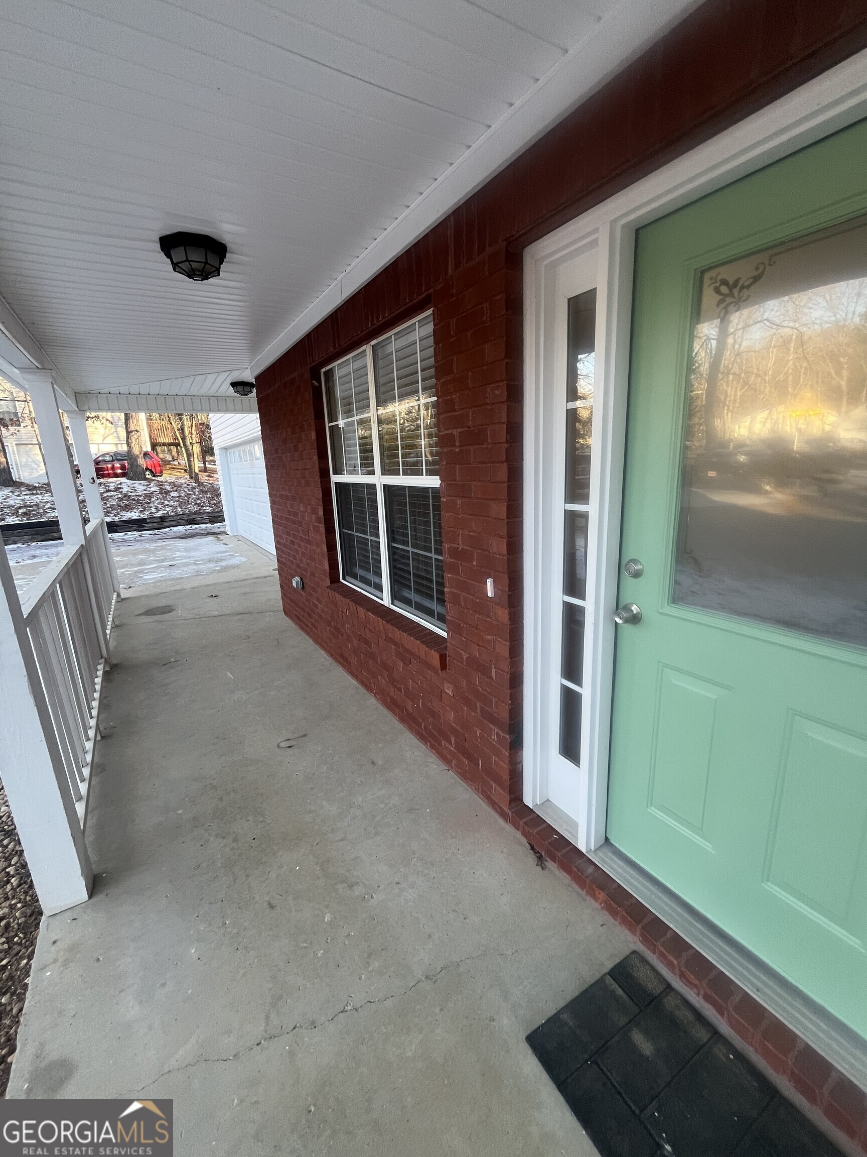 530 Oxford Ridge Winder, GA 30680 - Photo 2 of 21