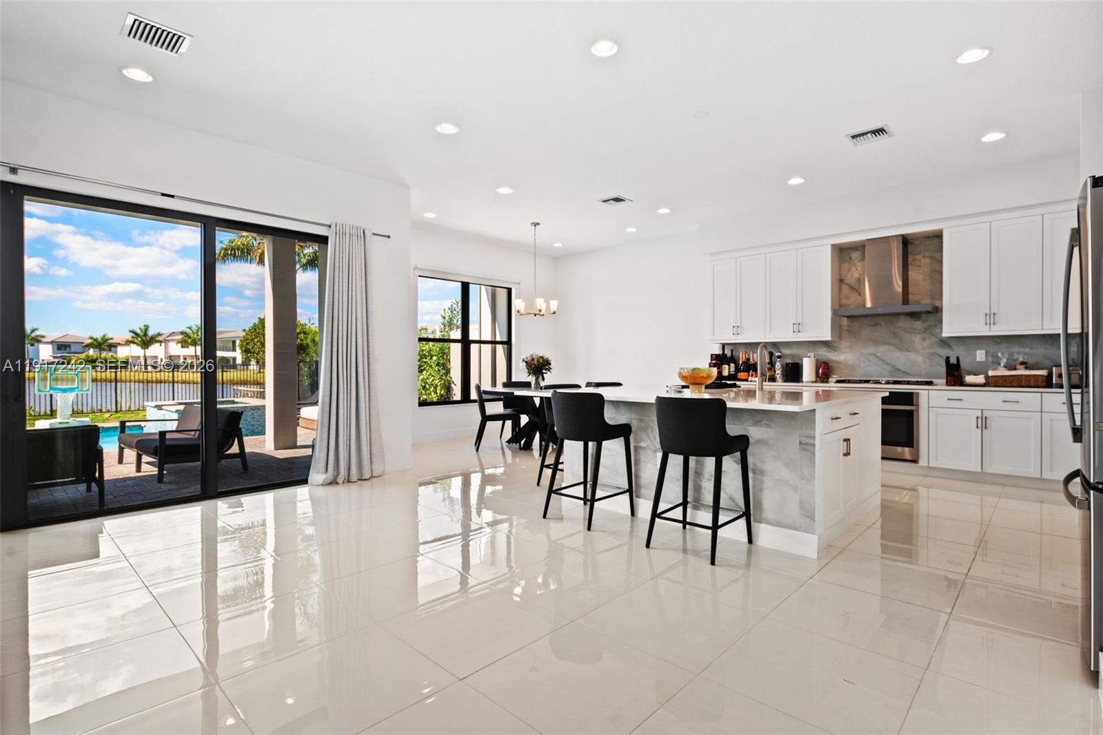 8185 Crystal Downs Avenue Boca Raton, FL 33434 - Photo 12 of 40