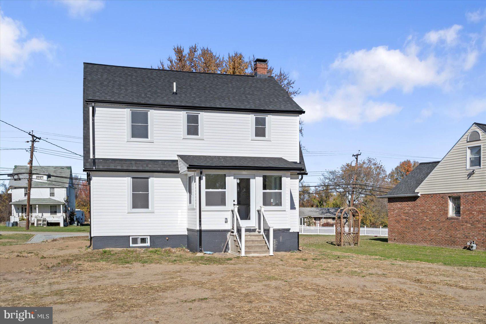 7215 Golden Ring Road Essex, MD 21221 - Photo 11 of 45 Gallery Image 11