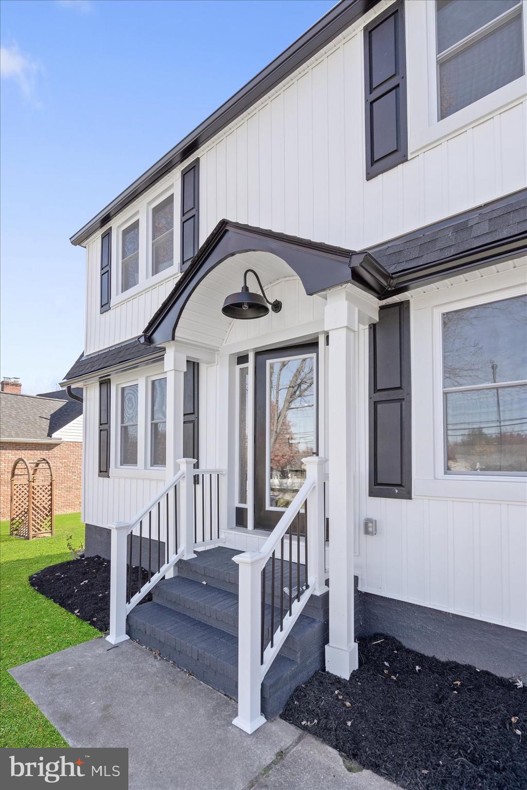 7215 Golden Ring Road Essex, MD 21221 - Photo 4 of 45 Gallery Image 4