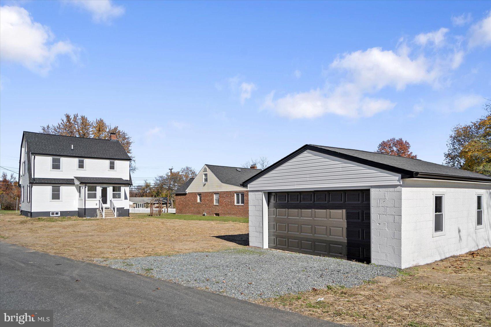 7215 Golden Ring Road Essex, MD 21221 - Photo 10 of 45 Gallery Image 10