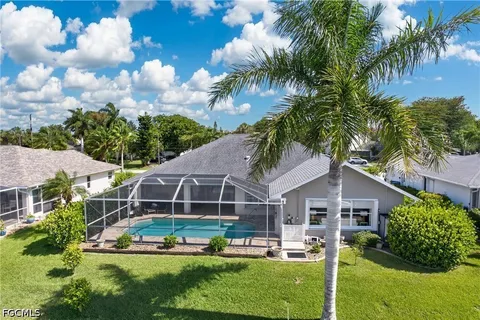 $850,000 | 1425 Southwest 50th Street, Cape Coral, FL 33914