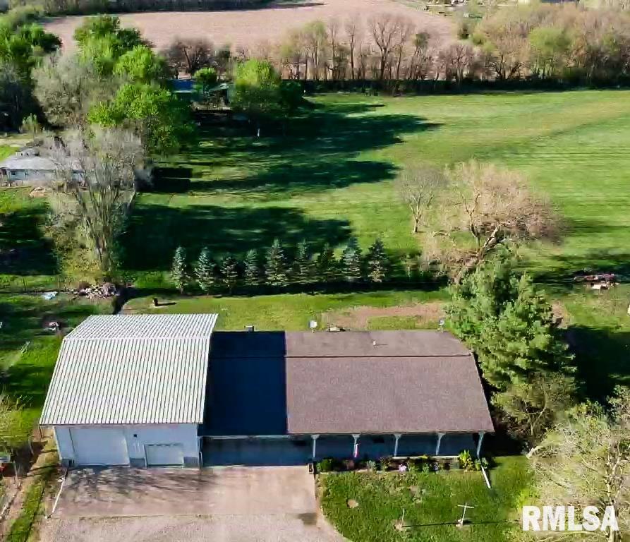 535 West Fulton Street Farmington, IL 61531 - Photo 14 of 83