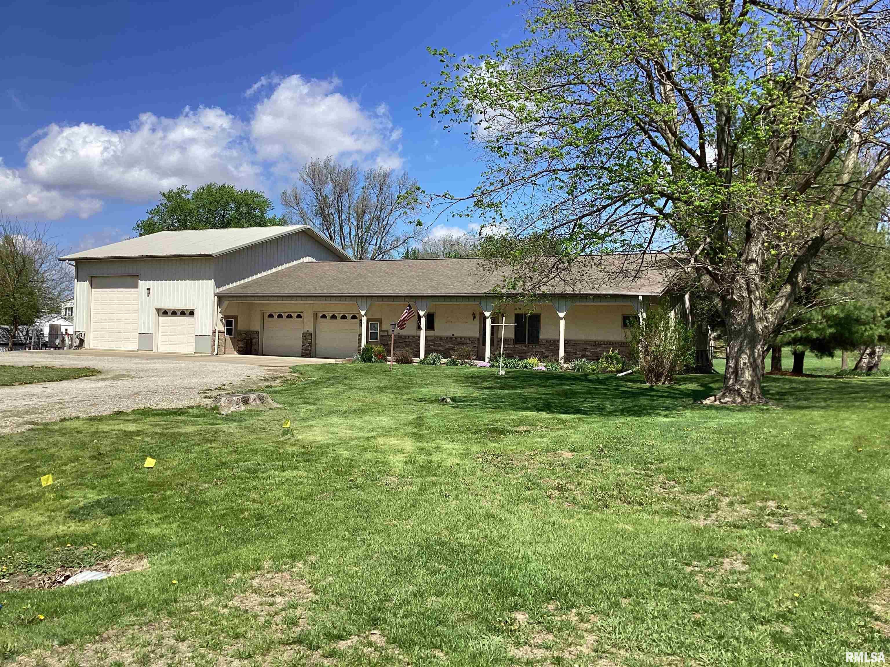 535 West Fulton Street Farmington, IL 61531 - Photo 5 of 83