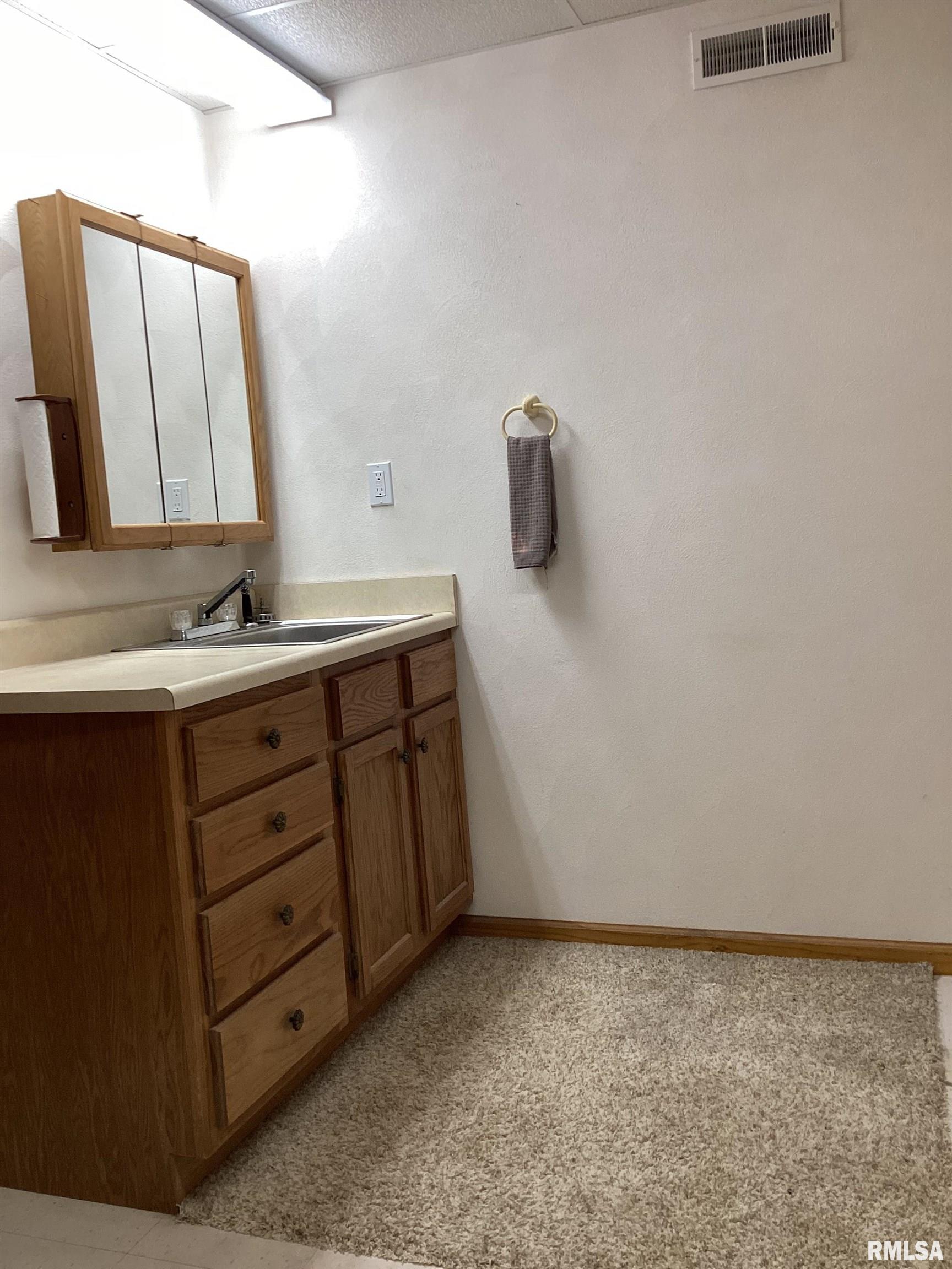 535 West Fulton Street Farmington, IL 61531 - Photo 55 of 83