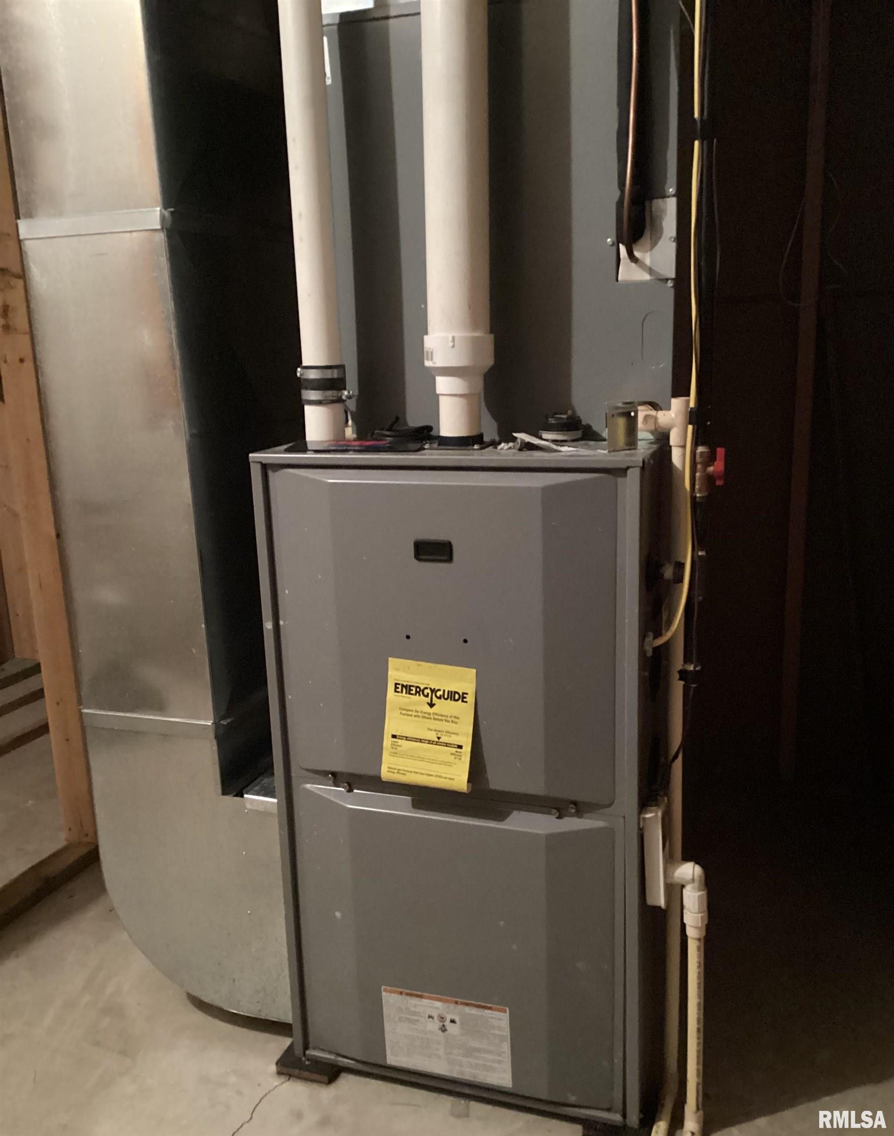 535 West Fulton Street Farmington, IL 61531 - Photo 60 of 83