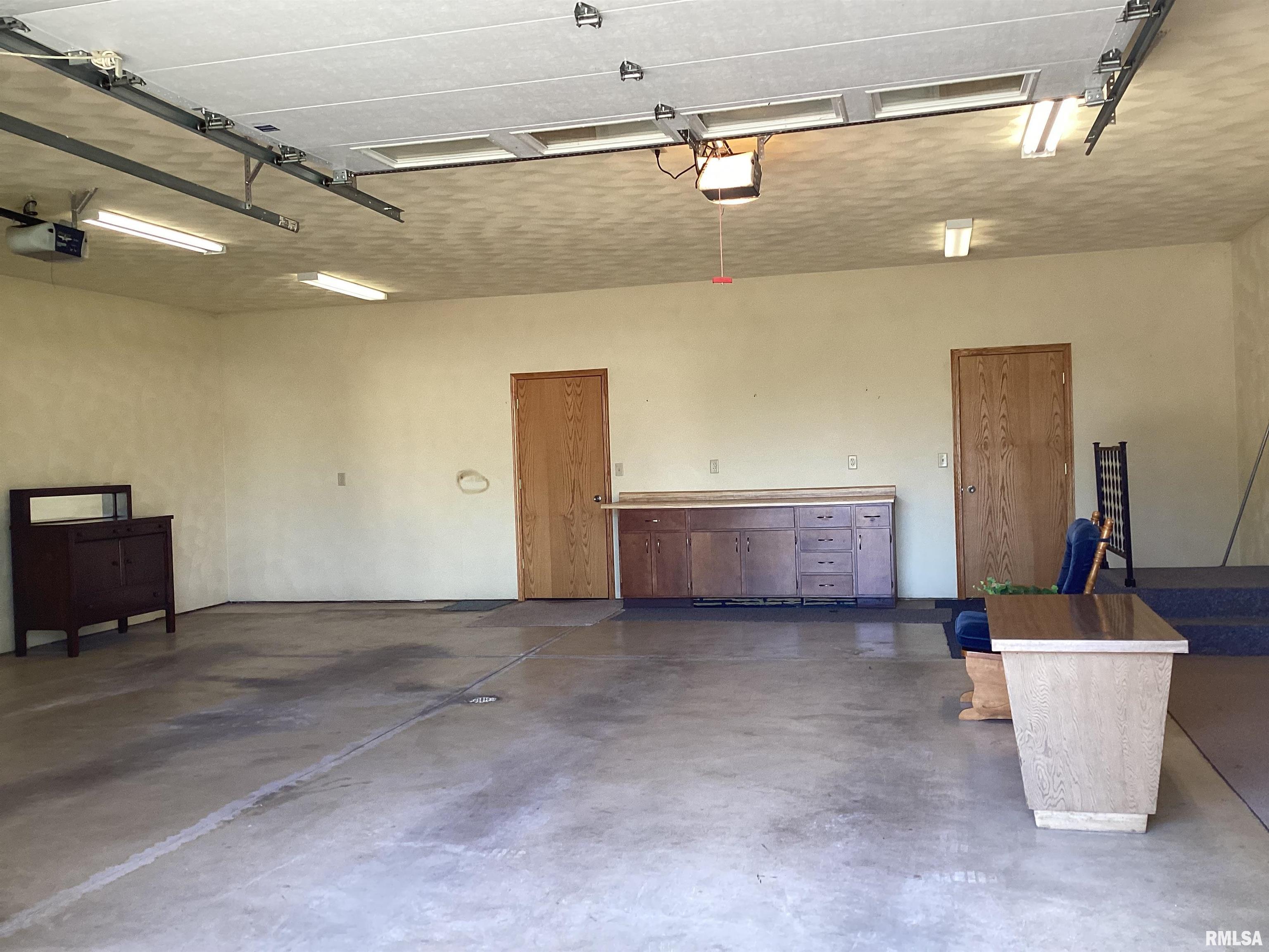 535 West Fulton Street Farmington, IL 61531 - Photo 73 of 83