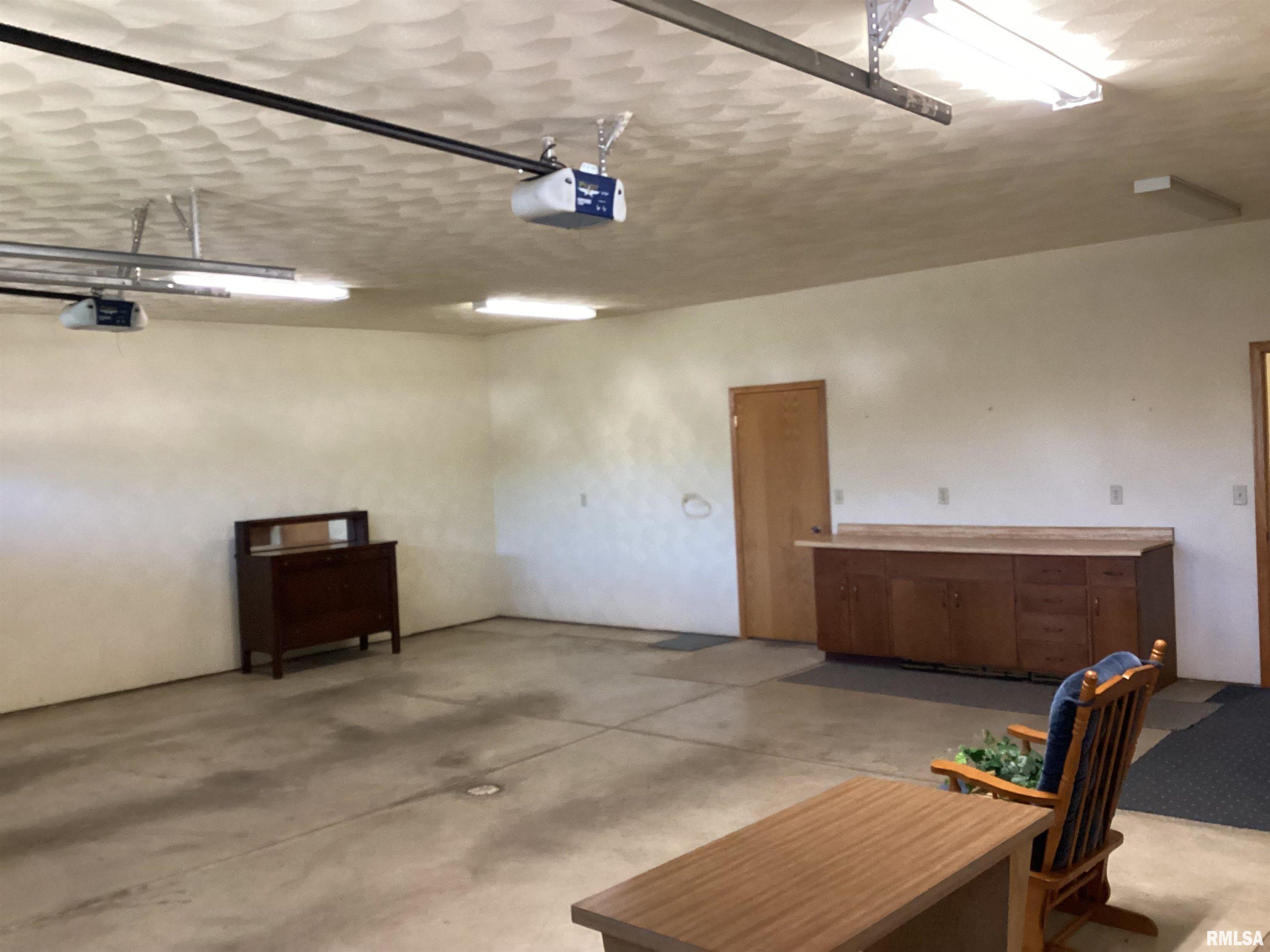 535 West Fulton Street Farmington, IL 61531 - Photo 75 of 83