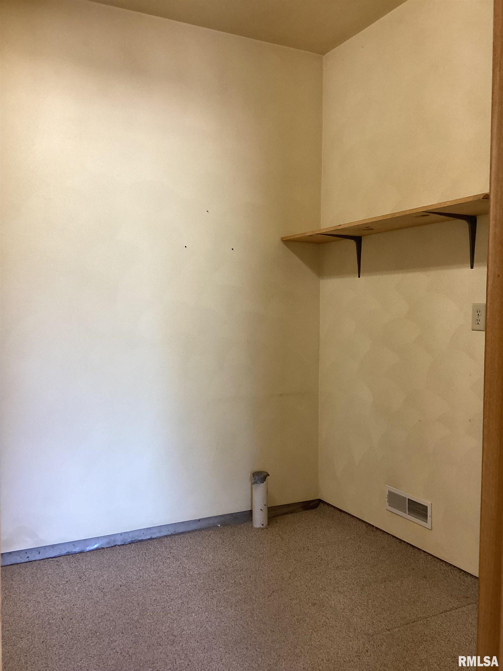 535 West Fulton Street Farmington, IL 61531 - Photo 76 of 83