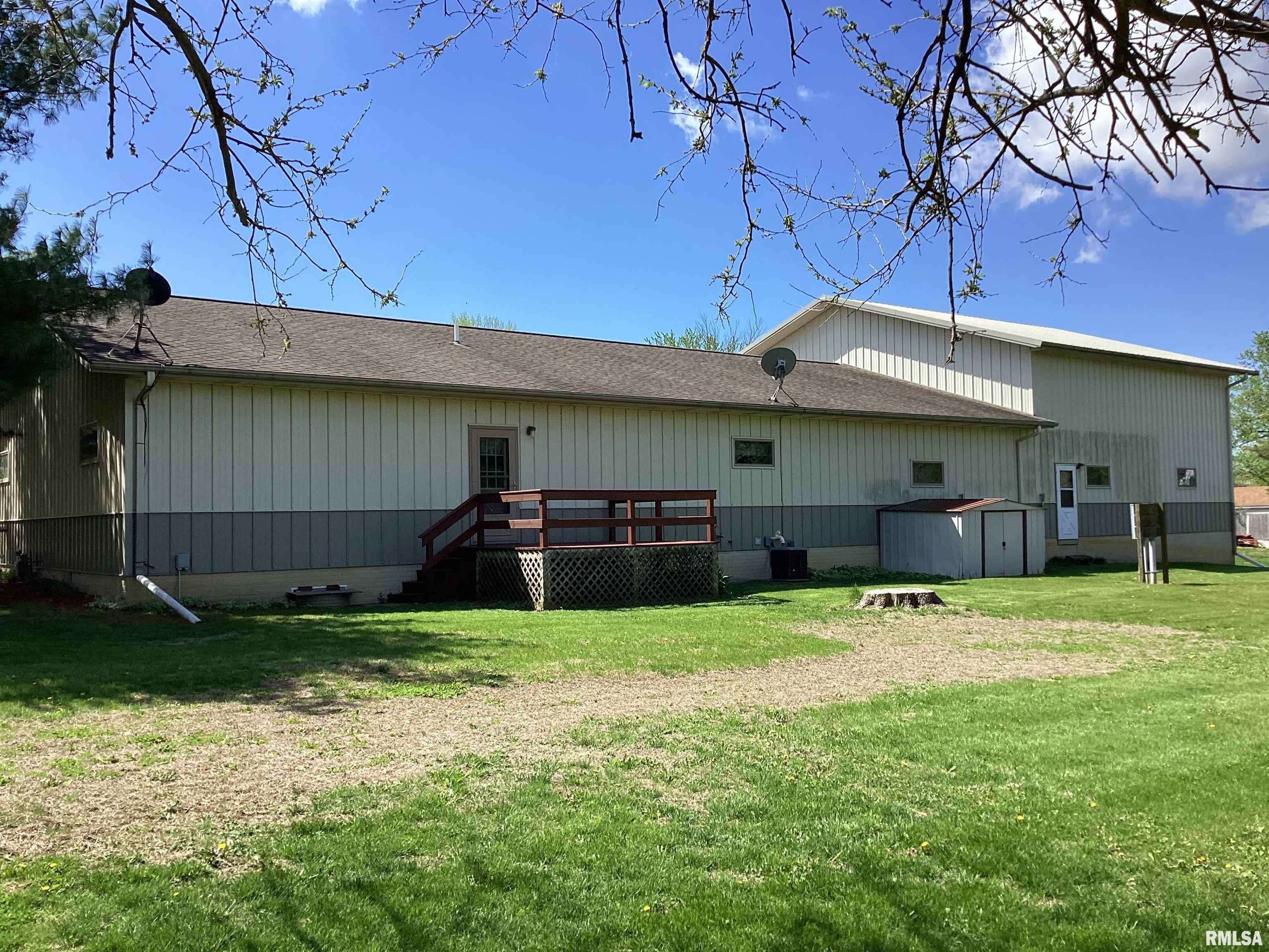 535 West Fulton Street Farmington, IL 61531 - Photo 10 of 83