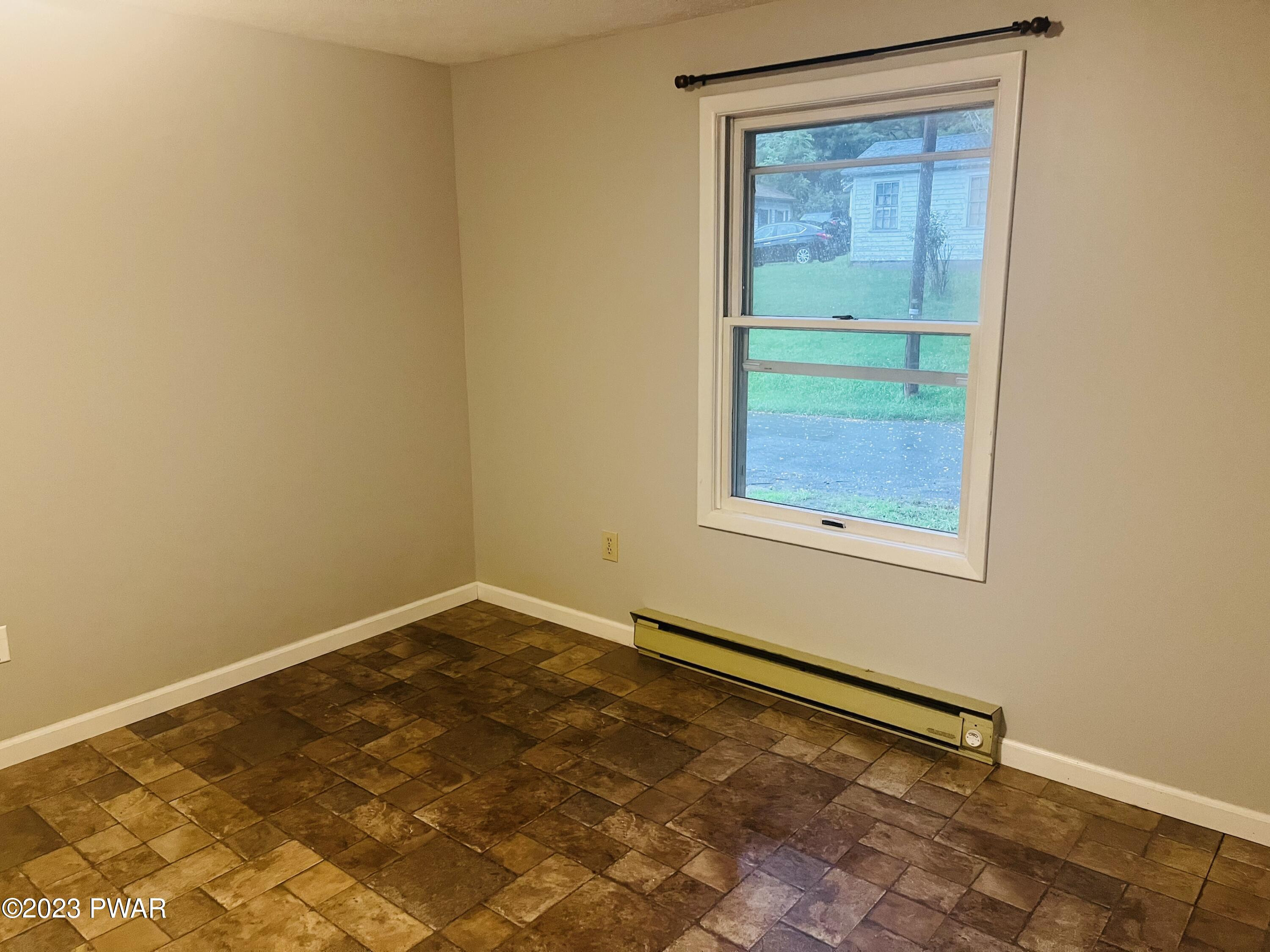440 Prospect Street Hawley, PA 18428 - Photo 25 of 38