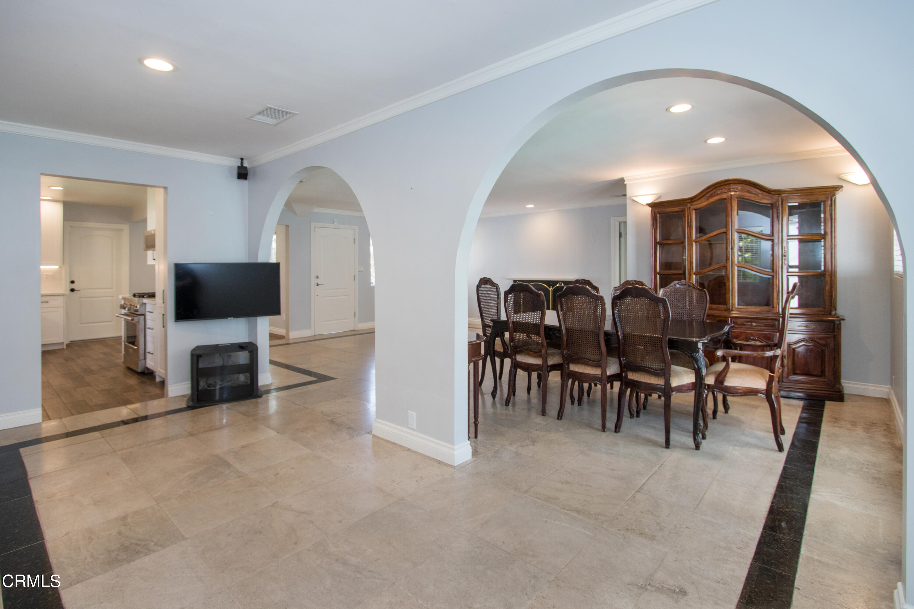 1029 Cynthia Avenue Pasadena, CA 91107 - Photo 5 of 19 a view of a livingroom with furniture