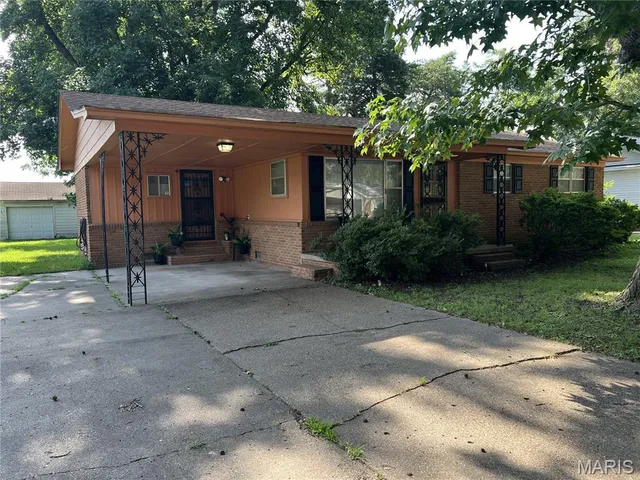 $85,900 | 1206 Zaida Avenue, Caruthersville, MO 63830