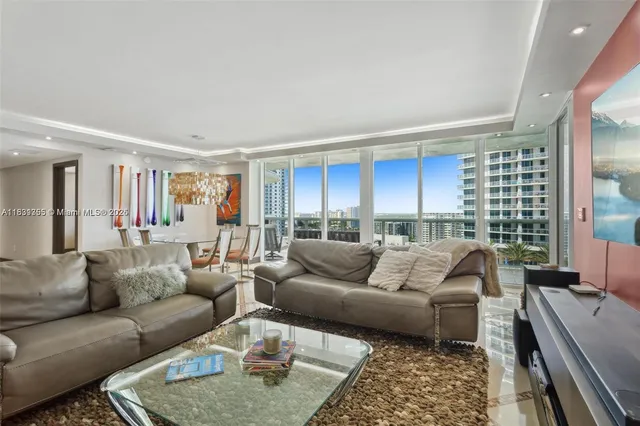 $8,000 | 1800 South Ocean Drive, Unit 1810, Hallandale Beach, FL 33009