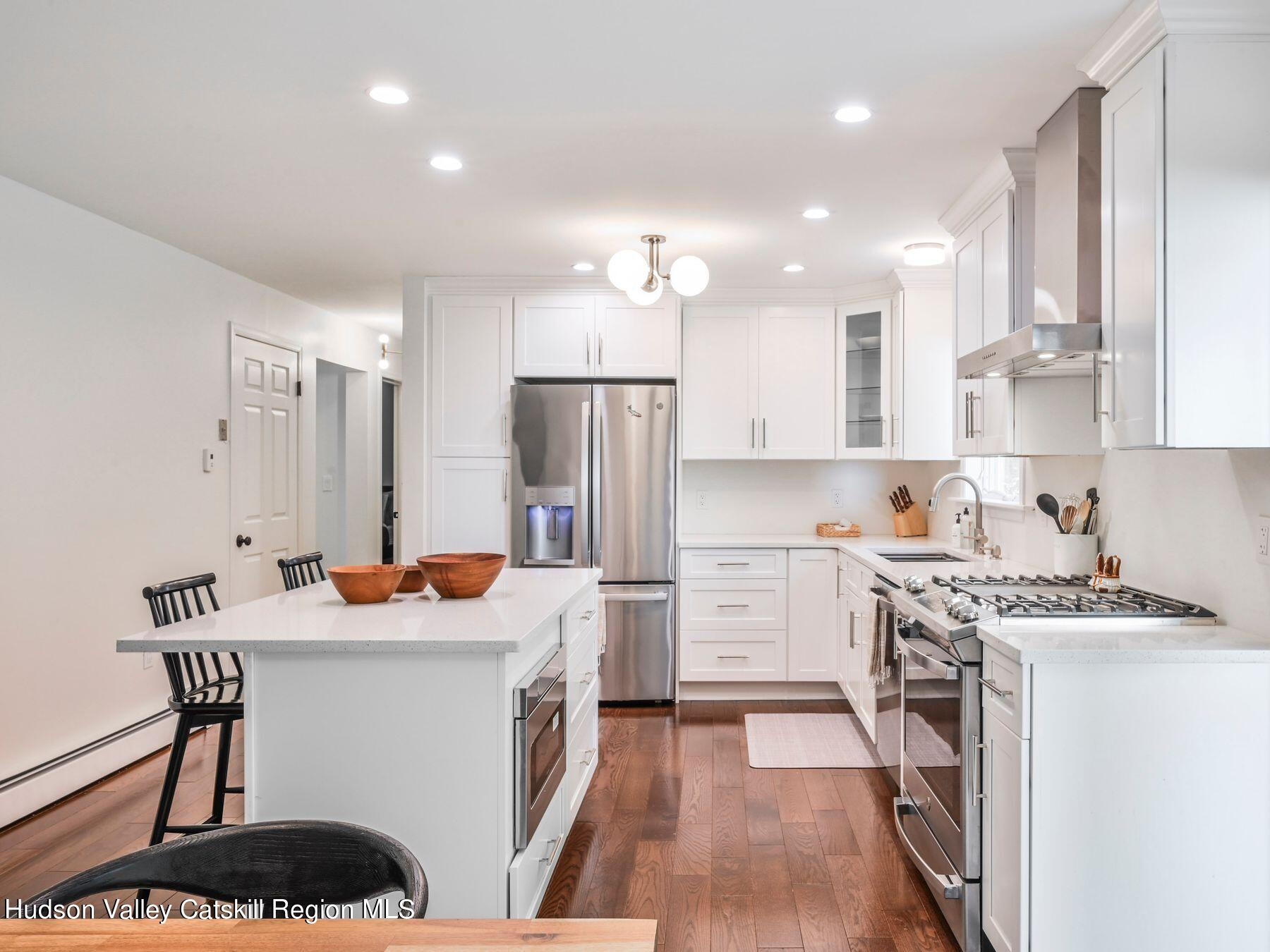 14 Red Maple Road Shokan, NY 12481 - Photo 15 of 34 a kitchen that has a cabinets and a stove