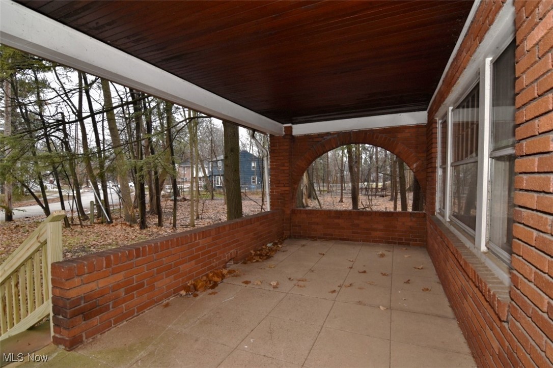 1703 Wood Road Cleveland Heights, OH 44121 - Photo 3 of 45