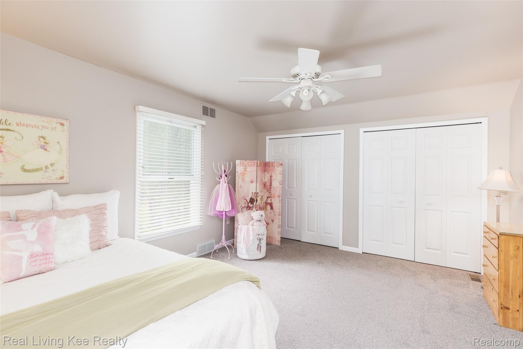 509 Driftwood Avenue Rochester, MI 48307 - Photo 24 of 48 509 Driftwood -22.jpg