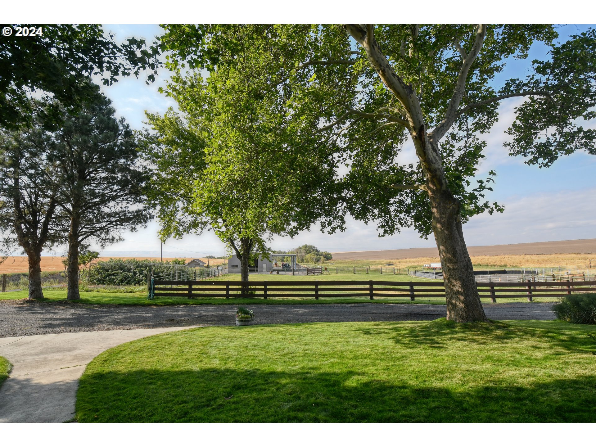75468 McCormmach Road Pendleton, OR 97801 - Photo 33 of 48 a view of park with green space