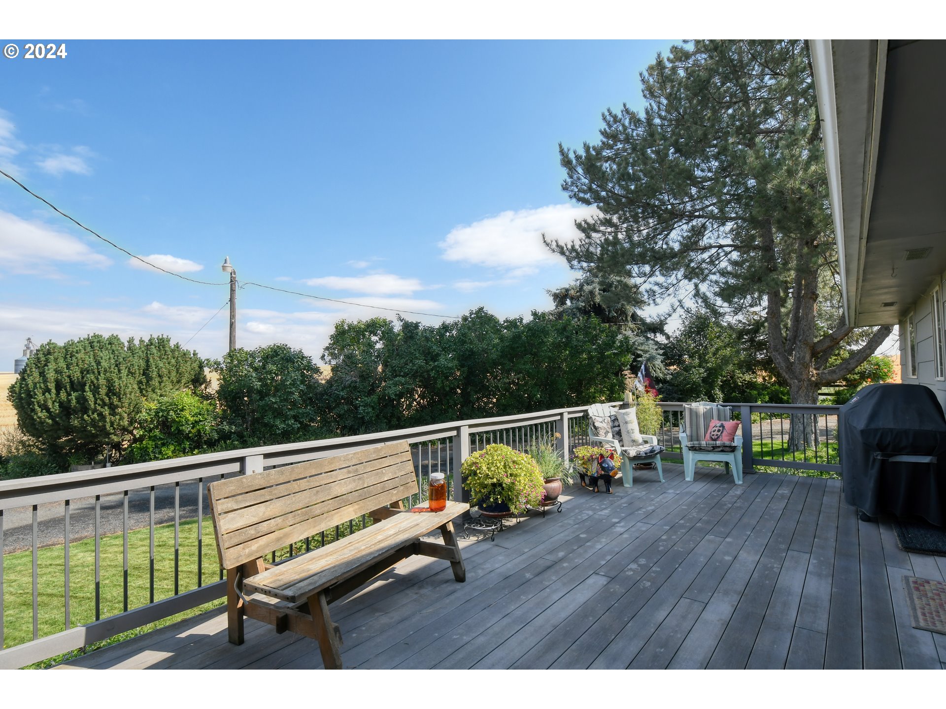 75468 McCormmach Road Pendleton, OR 97801 - Photo 36 of 48 a view of deck with furniture and trees
